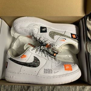 Air Force 1 “just do it”